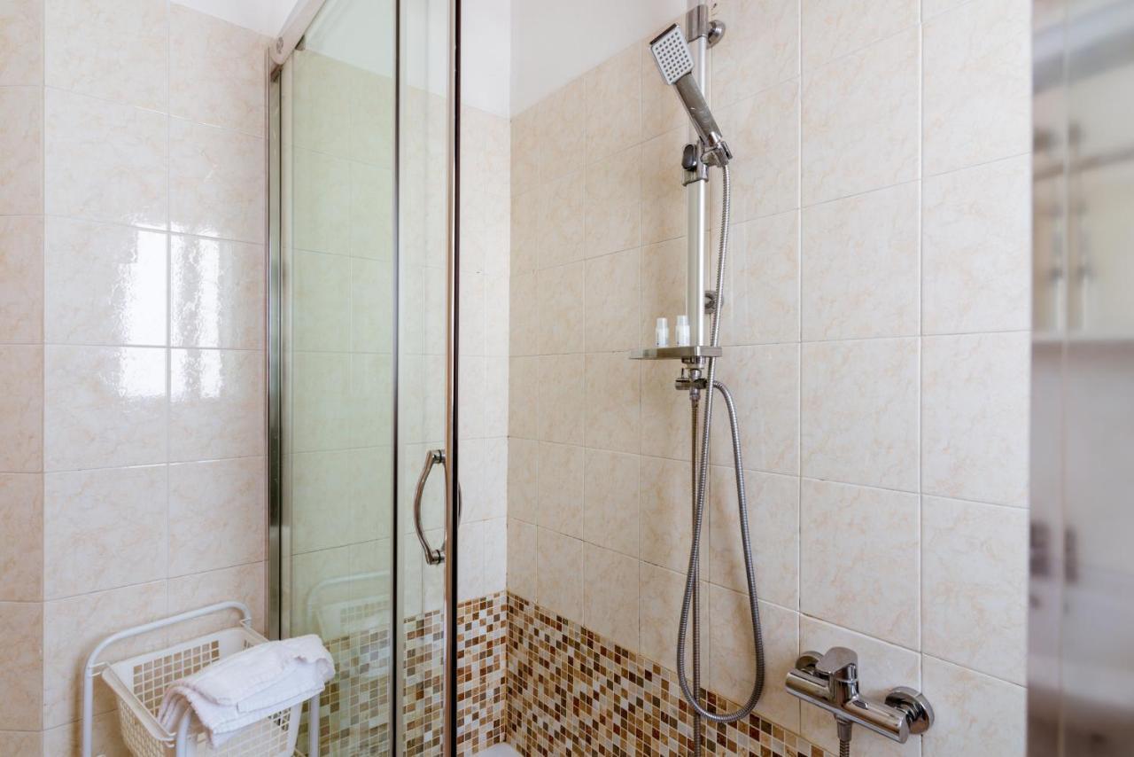 Apartment In The Heart Of Sanremo Eksteriør billede